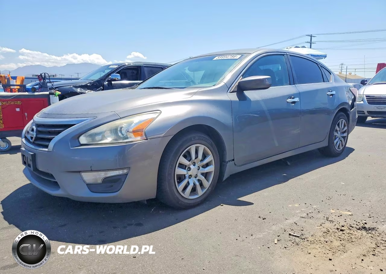2014 Nissan Altima 2.5 S – zdjęcie 1 z 12
