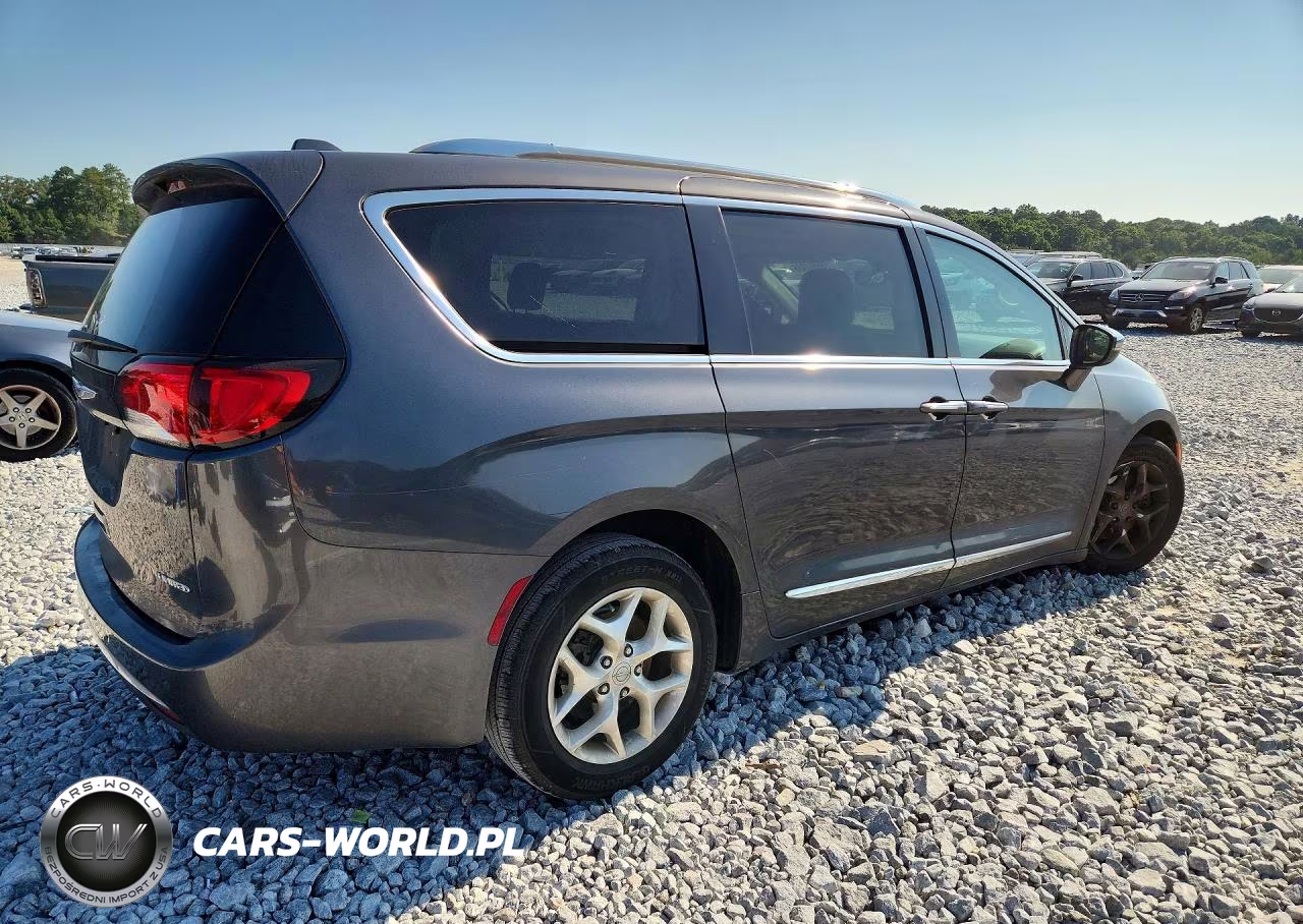 2020 Chrysler Pacifica Limited VIN:2C4RC1GG7LR275673 - 3