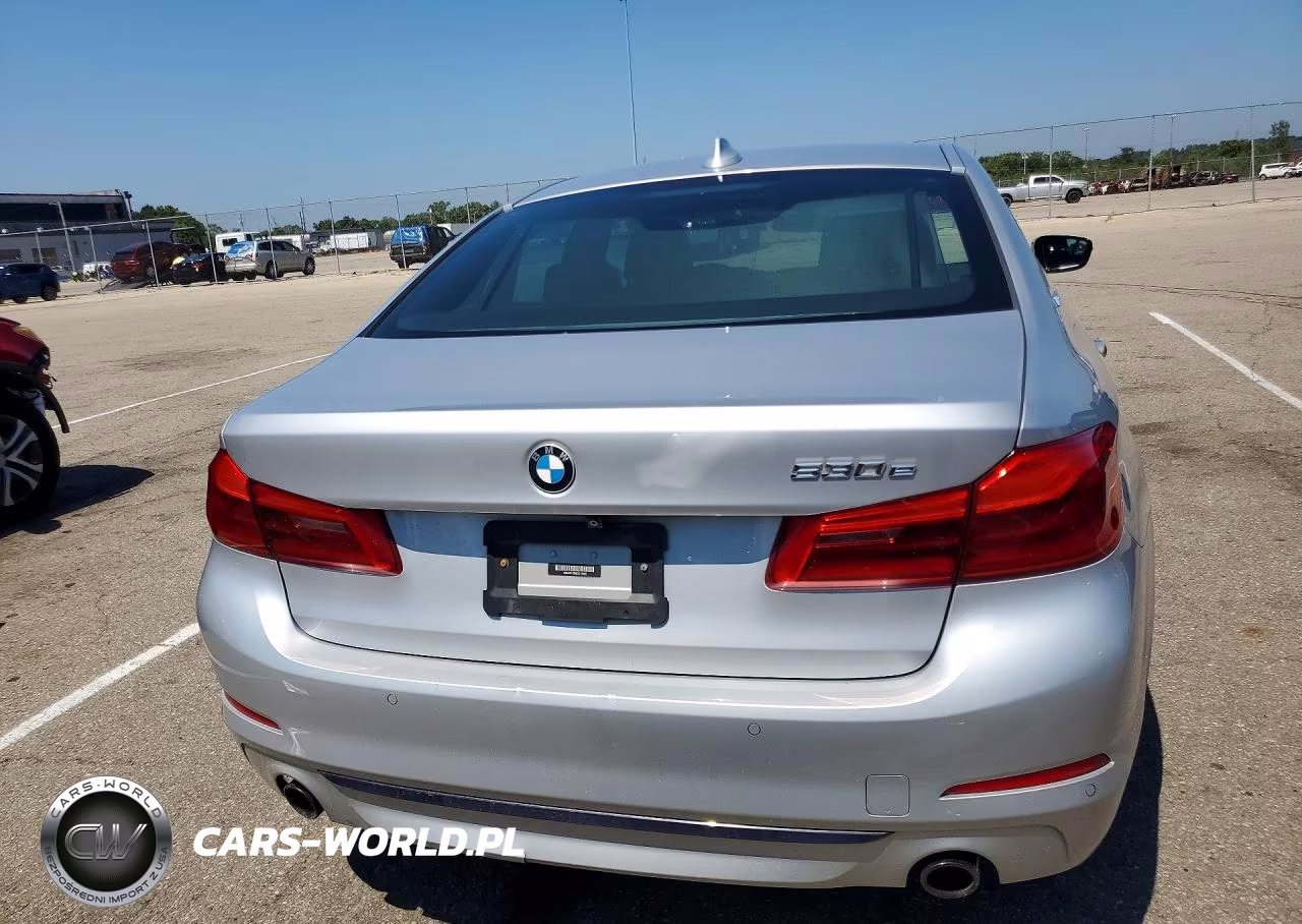 2019 BMW 530Xe VIN:WBAJB1C59KB375966 - 6