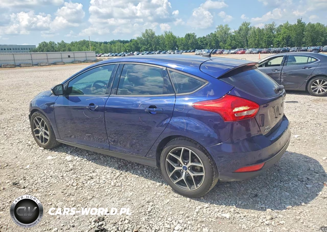 2017 Ford Focus Sel VIN:1FADP3M2XHL263395 - 2