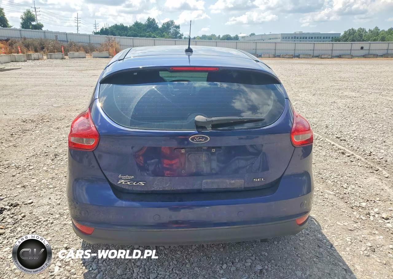 2017 Ford Focus Sel VIN:1FADP3M2XHL263395 - 6