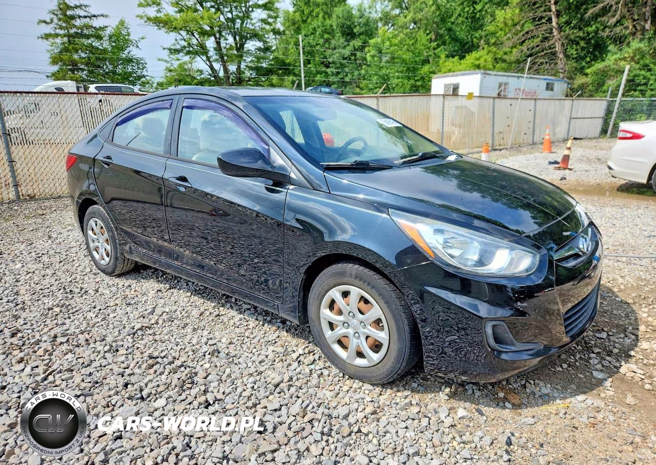 2013 Hyundai Accent Gls VIN:KMHCT4AE7DU584901 - 4