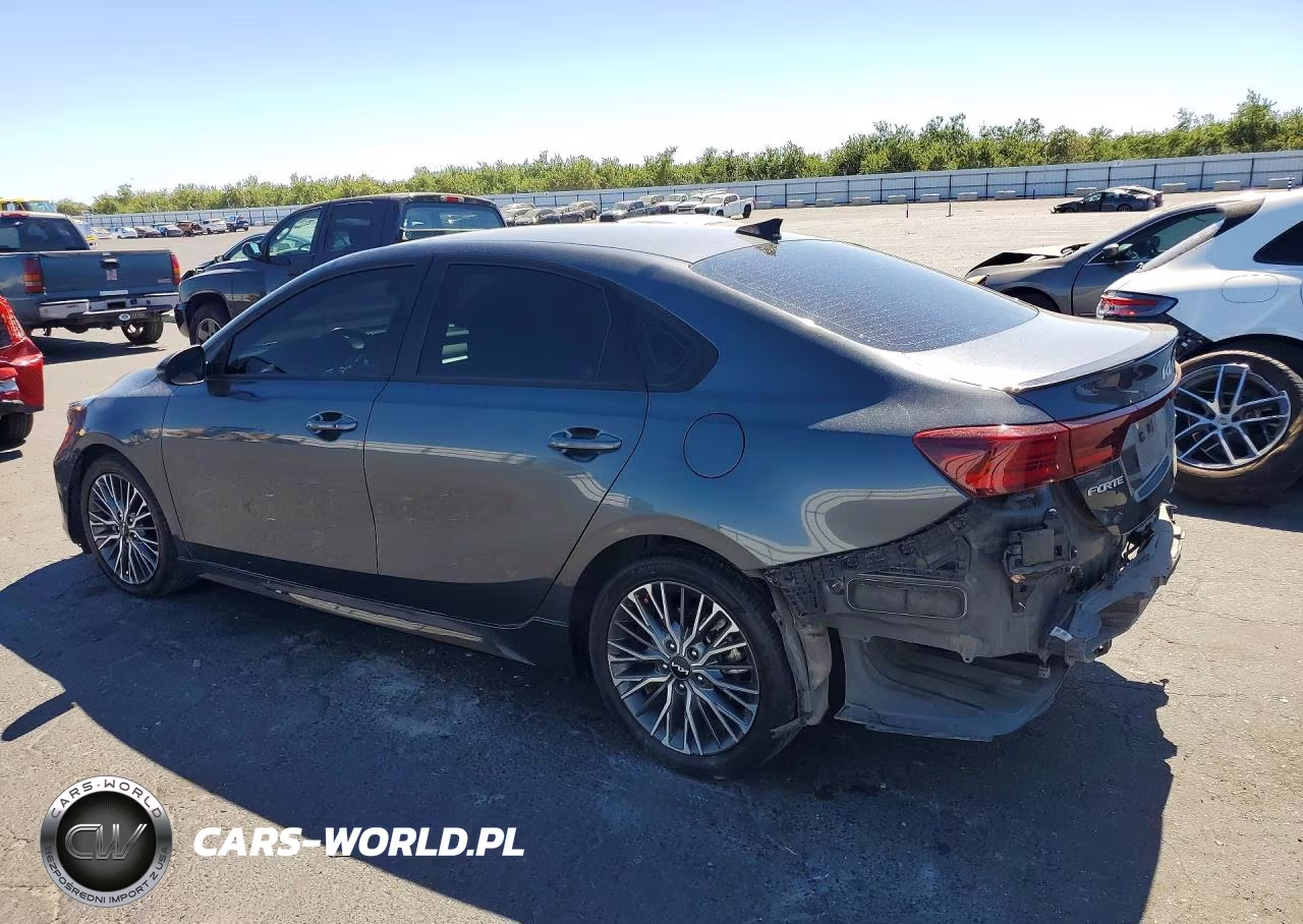 2022 Kia Forte Gt Line VIN:3KPF54AD8NE438364 - 2