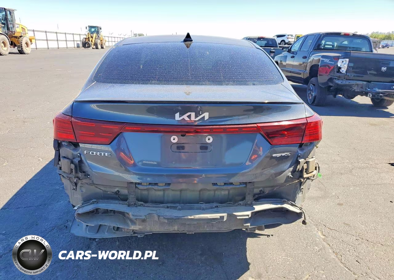 2022 Kia Forte Gt Line VIN:3KPF54AD8NE438364 - 6