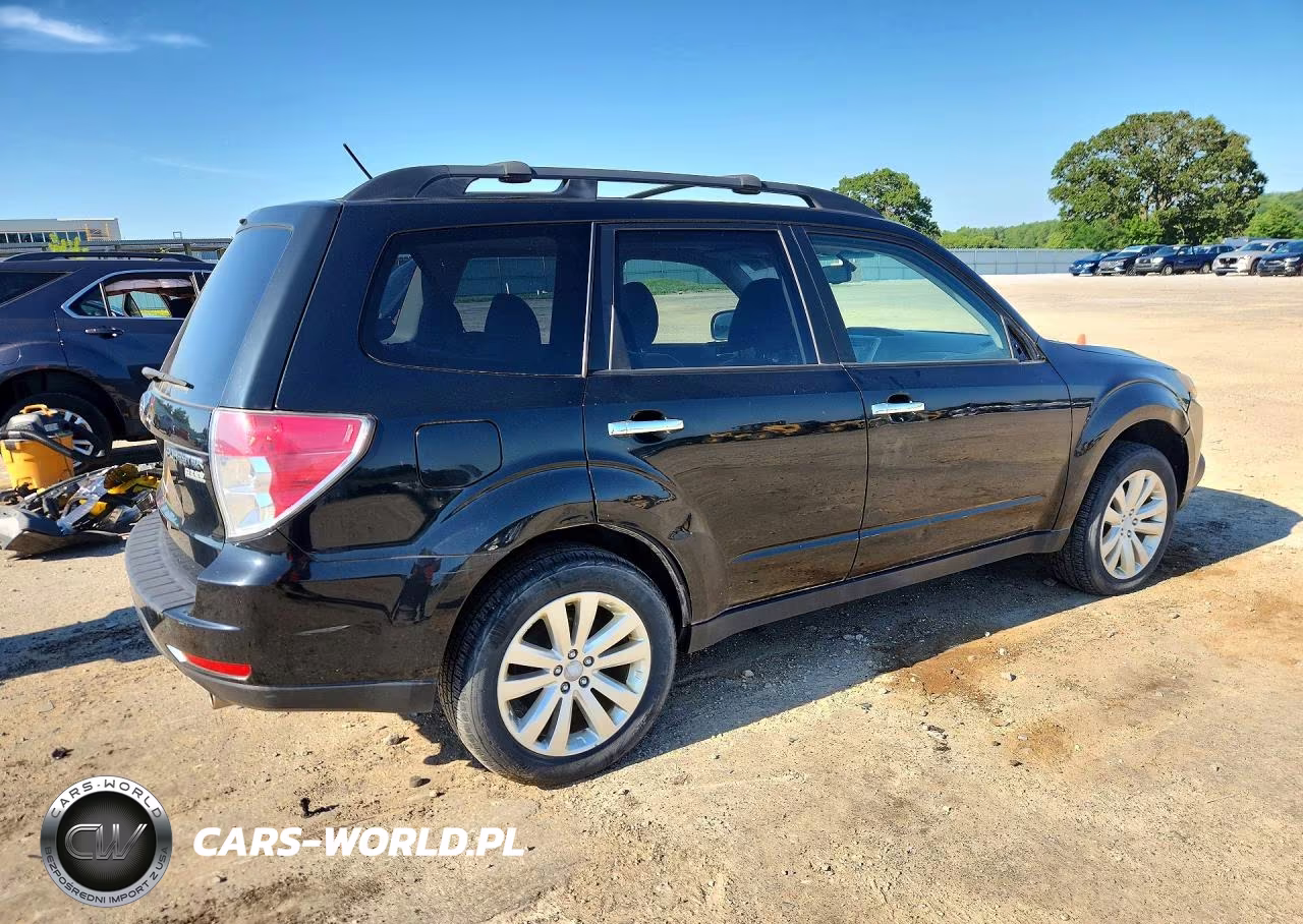 2011 Subaru Forester Limited VIN:JF2SHAEC8BH778241 - 3