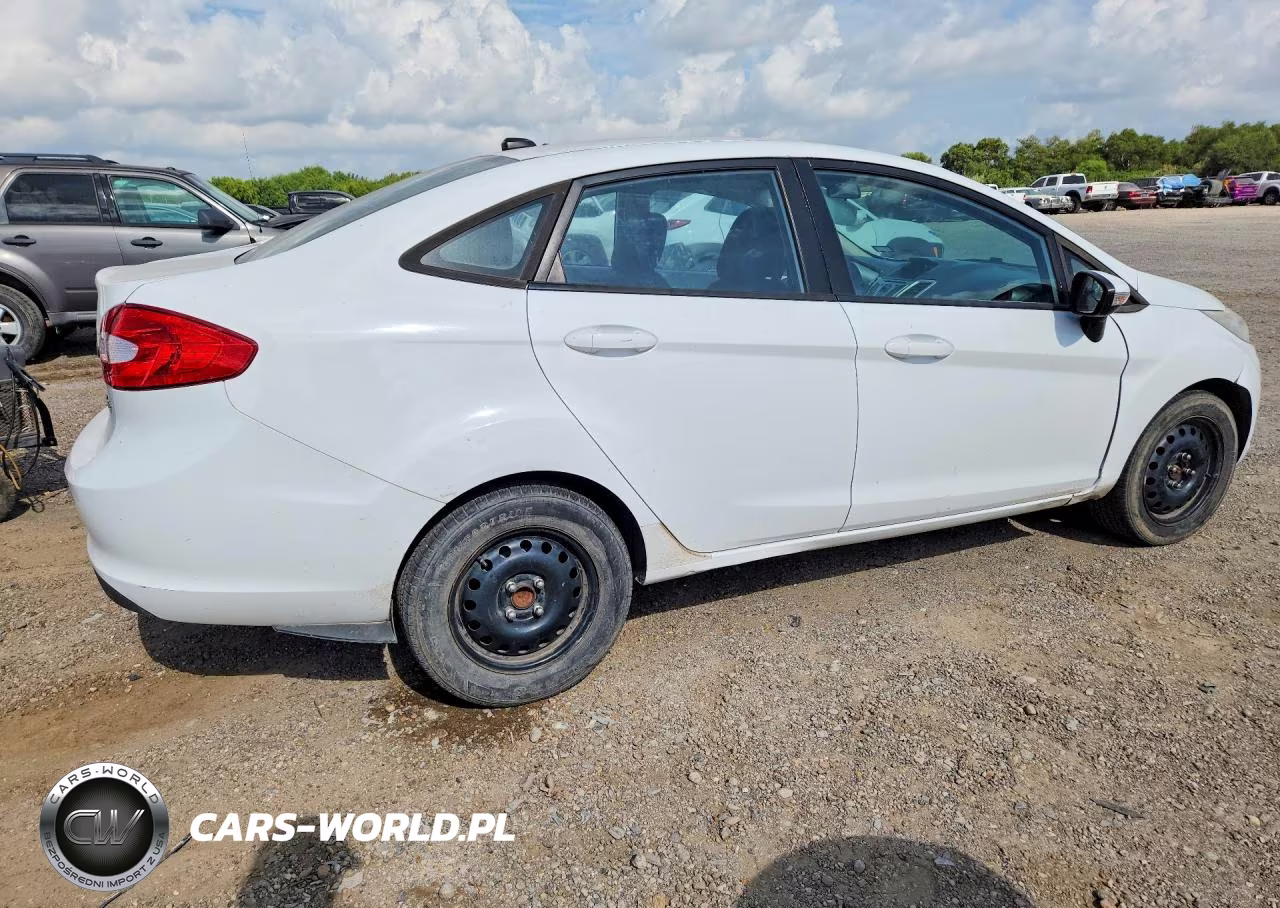 2013 Ford Fiesta Se VIN:3FADP4BJ8DM223552 - 3