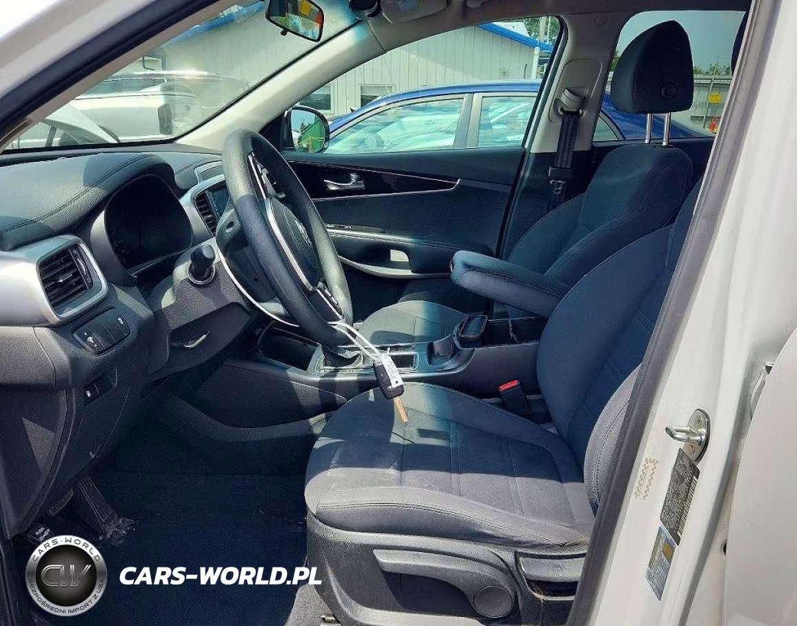2019 Kia Sorento VIN:5XYPG4A39KG611037 - 7