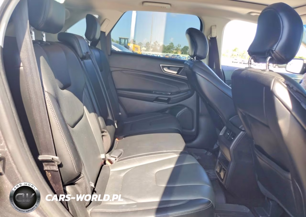 2018 Ford Edge Titanium VIN:2FMPK3K92JBB31710 - 11