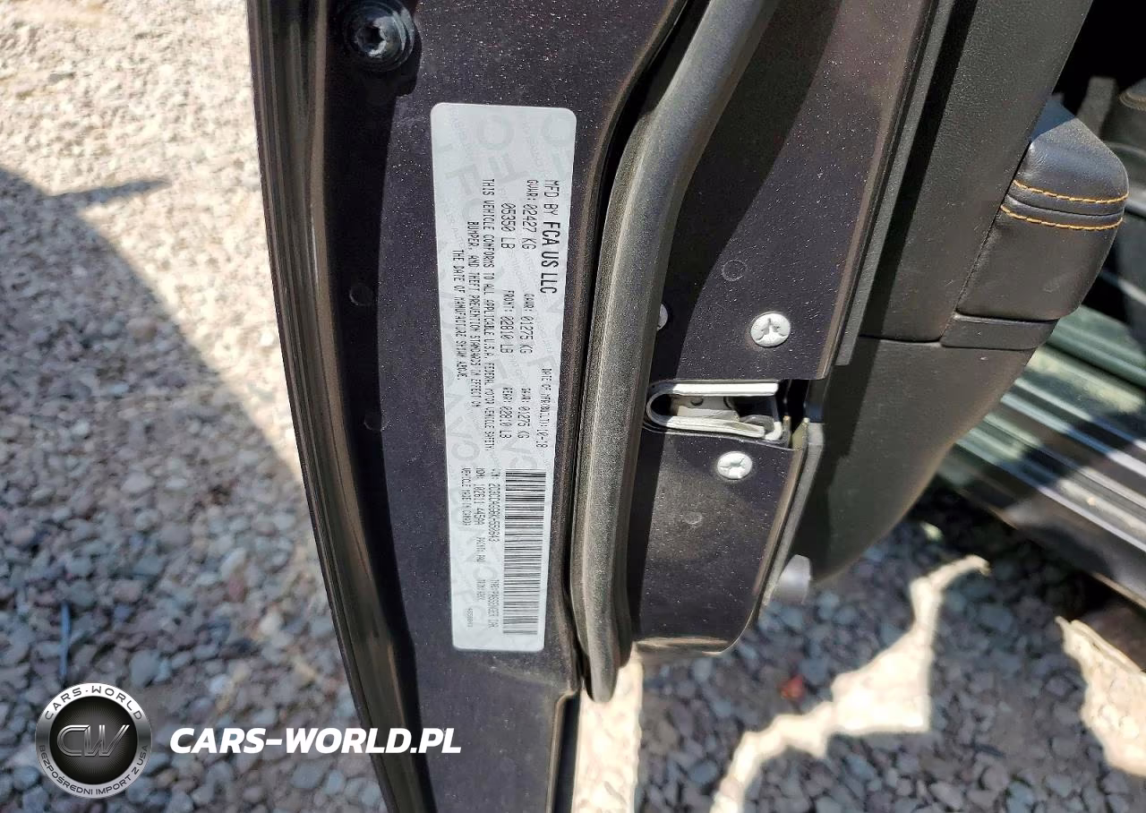 2019 Chrysler 300 S VIN:2C3CCAGG6KH550643 - 13