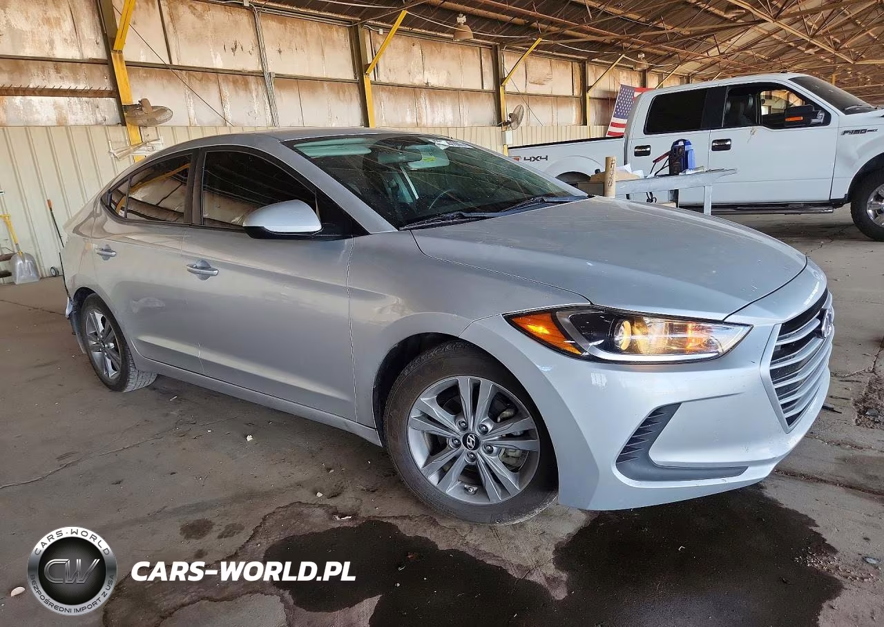 2018 Hyundai Elantra Sel VIN:5NPD84LF0JH259691 - 4