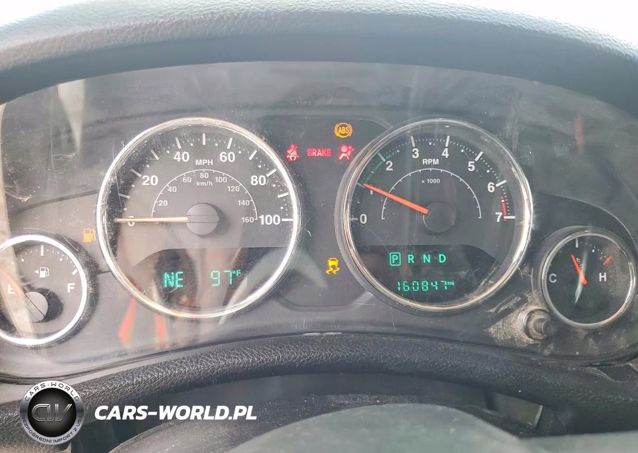 2015 Jeep Wrangler Unlimited Sport VIN:1C4HJWDG8FL618801 - 9