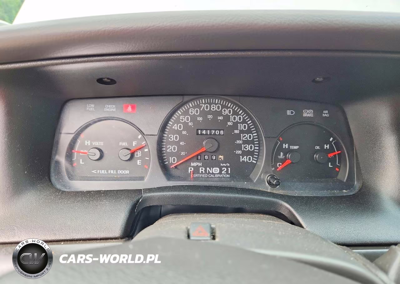 2005 Ford Crown Victoria Police Interceptor VIN:2FAHP71W05X173302 - 9