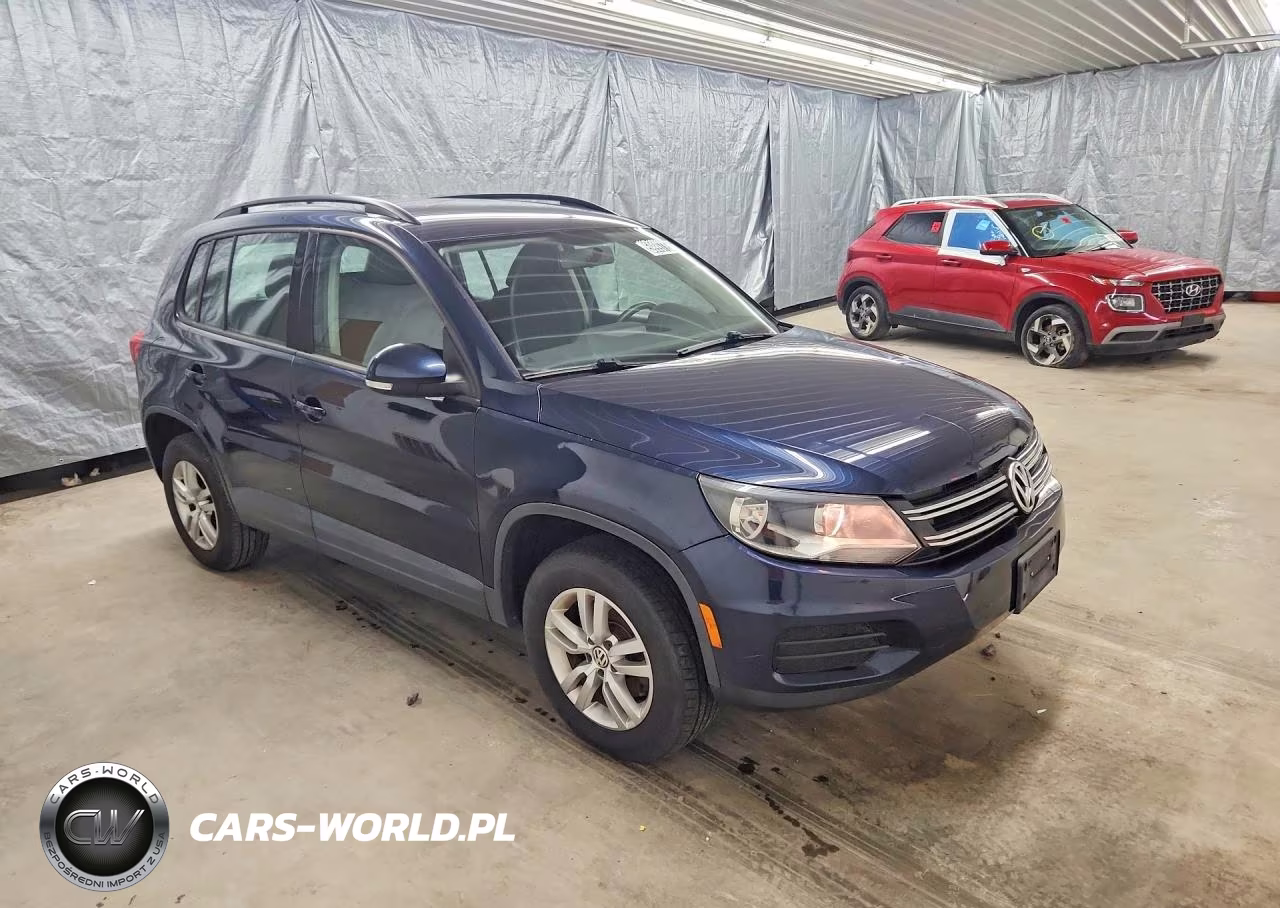 2015 Volkswagen Tiguan S VIN:WVGAV7AX0FW595475 - 4