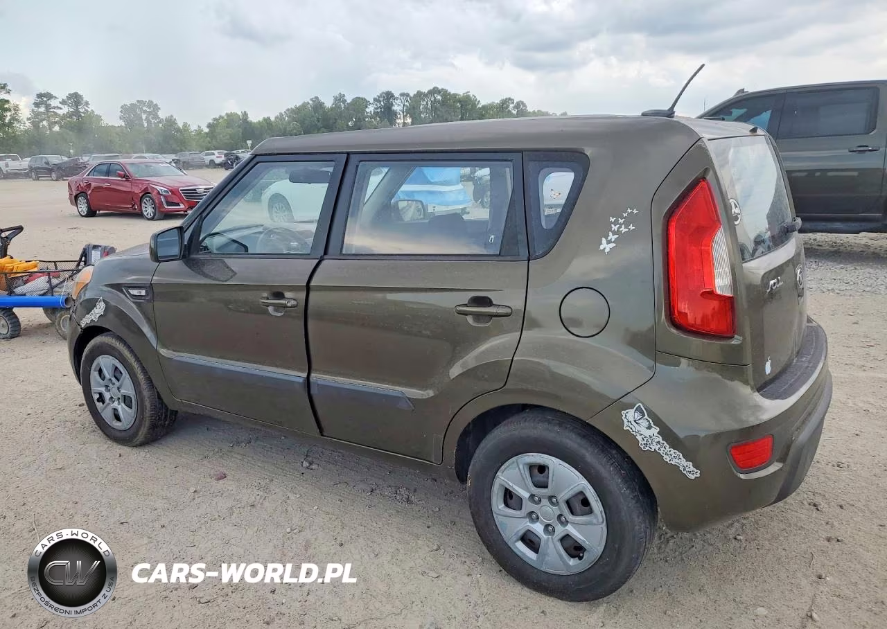 2013 Kia Soul Base VIN:KNDJT2A52D7495462 - 2