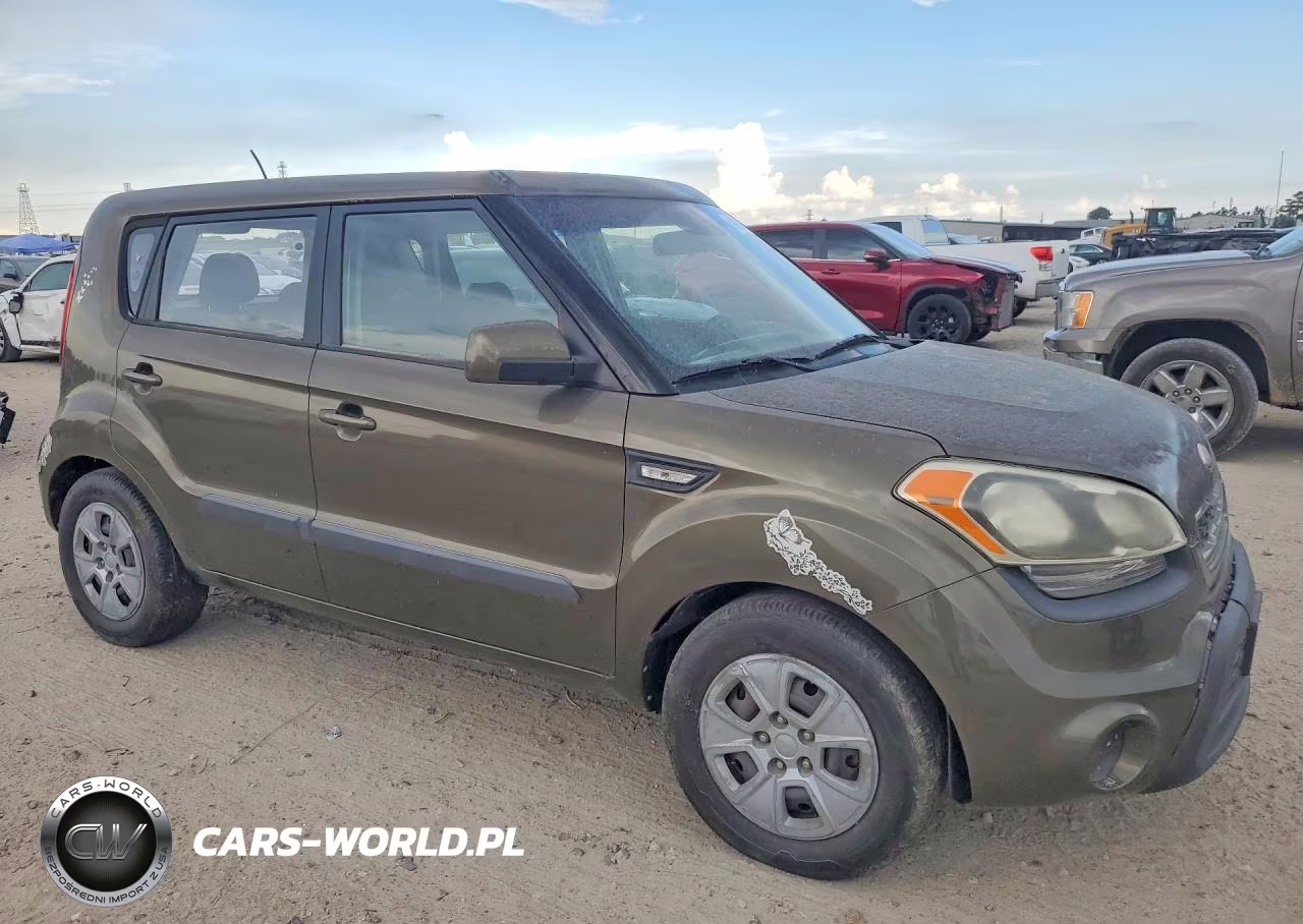 2013 Kia Soul Base VIN:KNDJT2A52D7495462 - 4