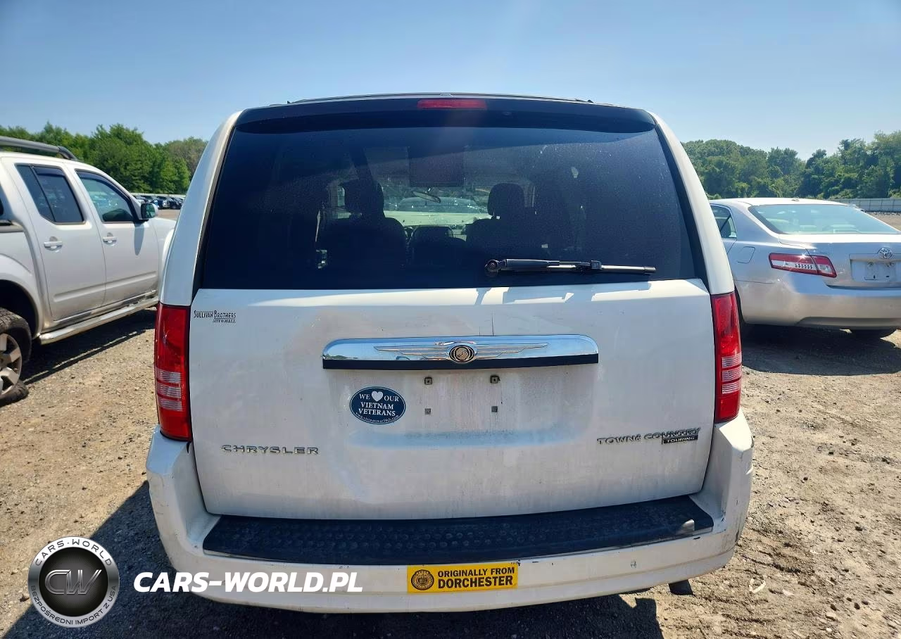2010 Chrysler Town & Country Touring VIN:2A4RR5D15AR305153 - 6