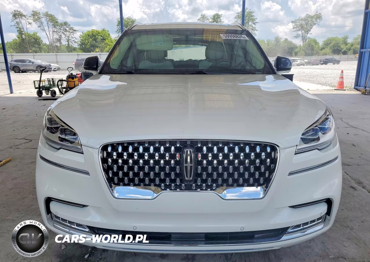 2023 Lincoln Aviator Black Label VIN:5LM5J9XC4PGL23176 - 5