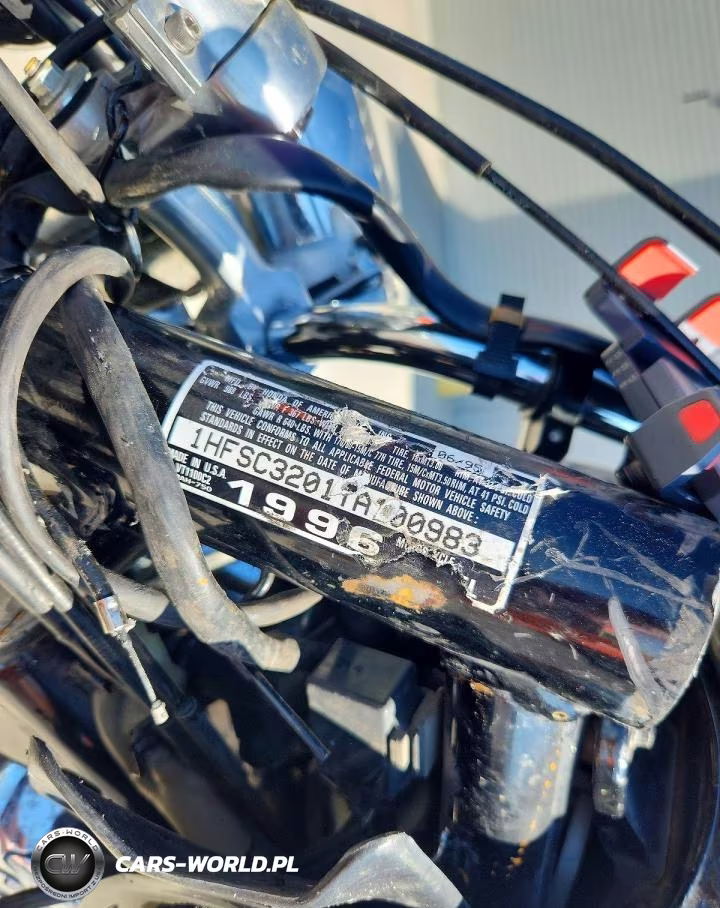 1996 Honda Vt1100 C2 VIN:1HFSC3201TA100983 - 8