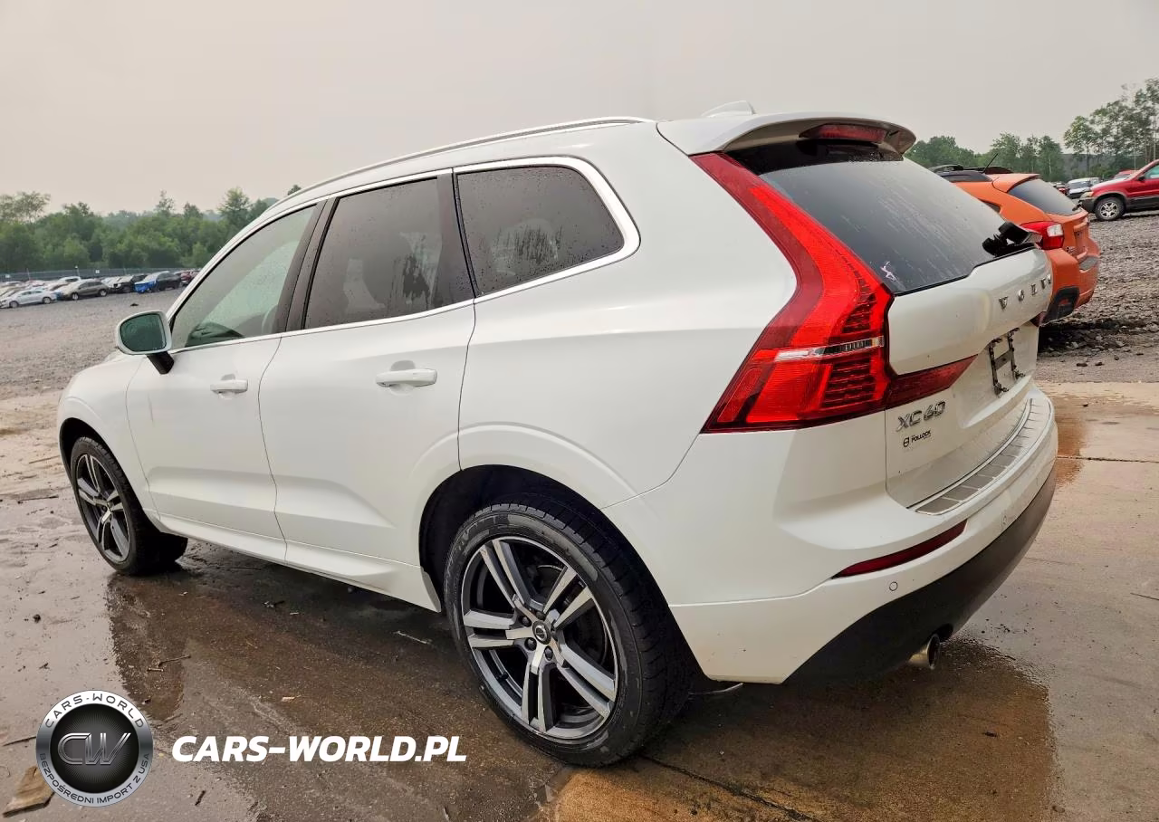 2021 Volvo Xc60 T5 Momentum VIN:YV4102RK4M1758084 - 2
