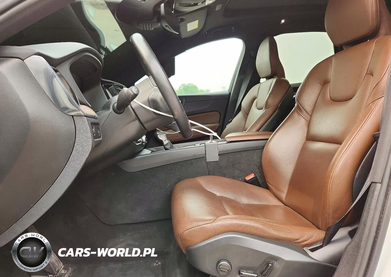 2021 Volvo Xc60 T5 Momentum VIN:YV4102RK4M1758084 - 7