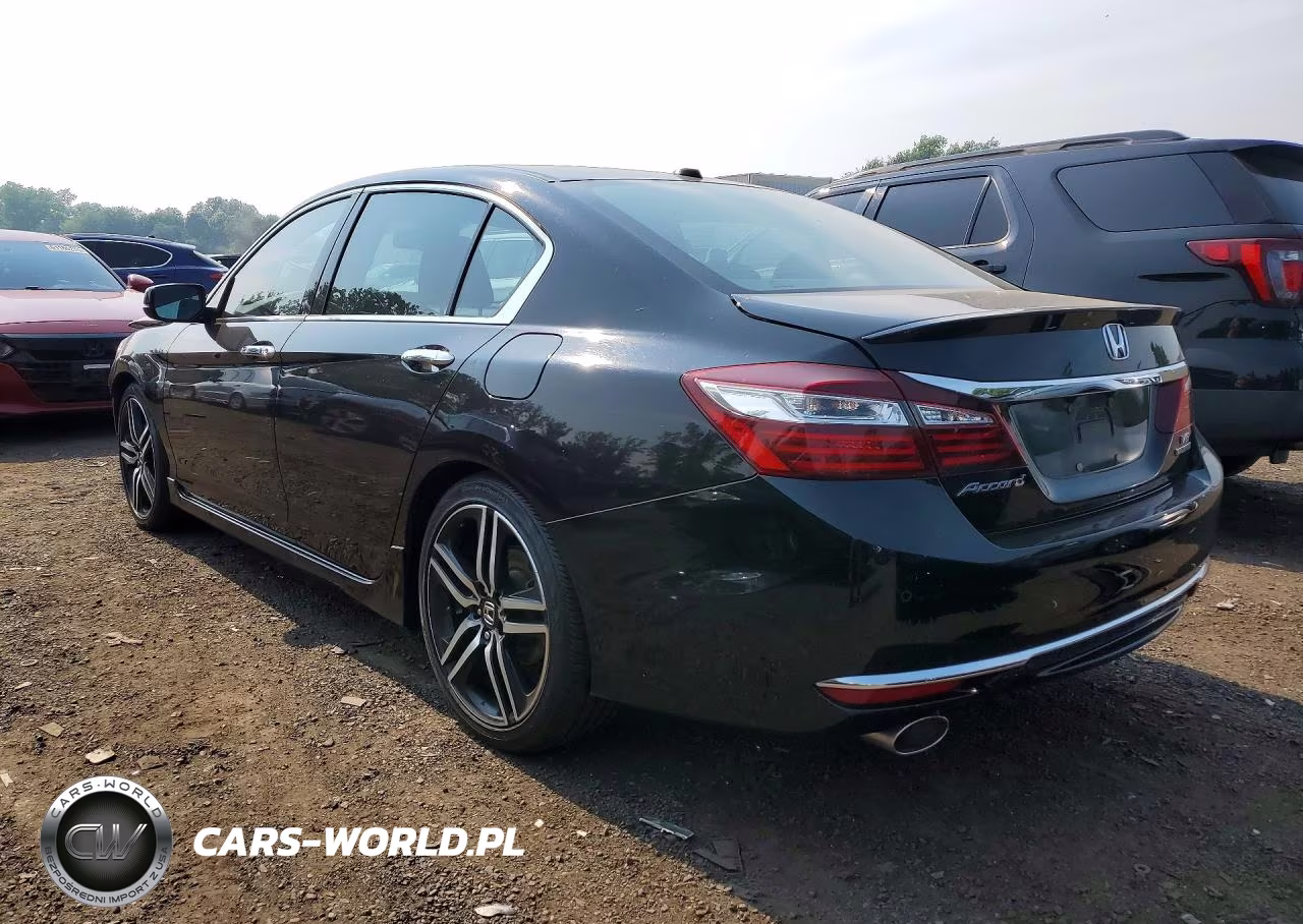 2017 Honda Accord Touring VIN:1HGCR3F99HA010186 - 2