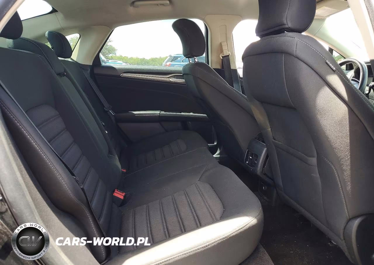 2018 Ford Fusion Se VIN:3FA6P0HD3JR251583 - 10