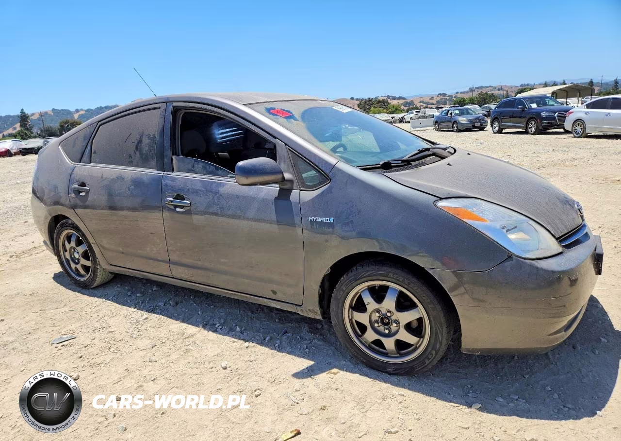 2008 Toyota Prius Base VIN:JTDKB20U883373556 - 4