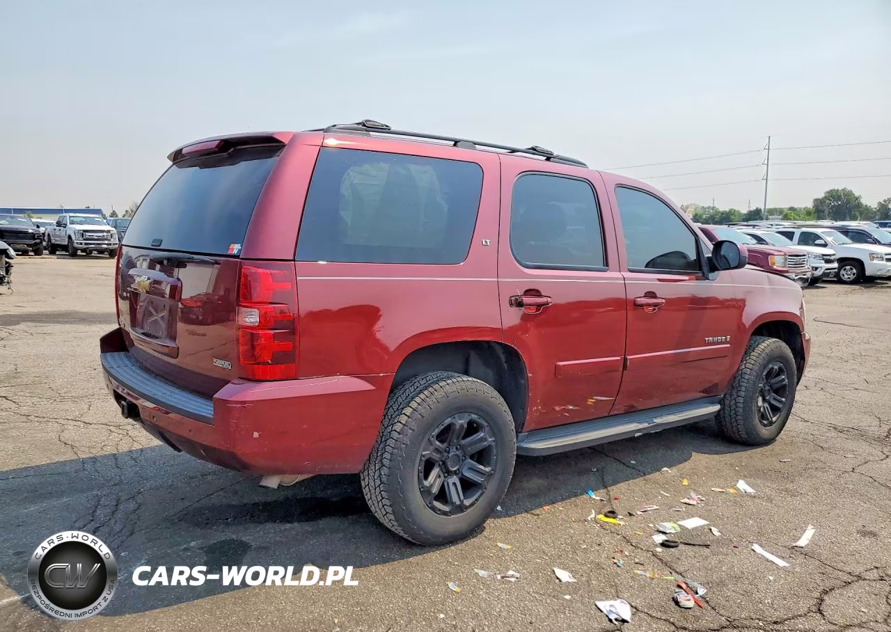2008 Chevrolet Tahoe K1500 VIN:1GNFK13038J187379 - 3