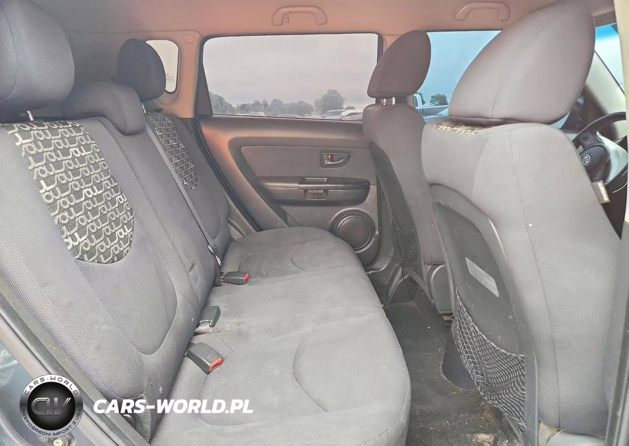 2011 Kia Soul + VIN:KNDJT2A21B7314872 - 10