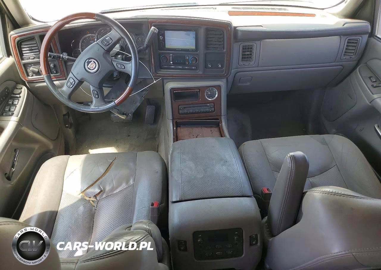 2005 Cadillac Escalade Luxury VIN:1GYEC63T75R194366 - 8
