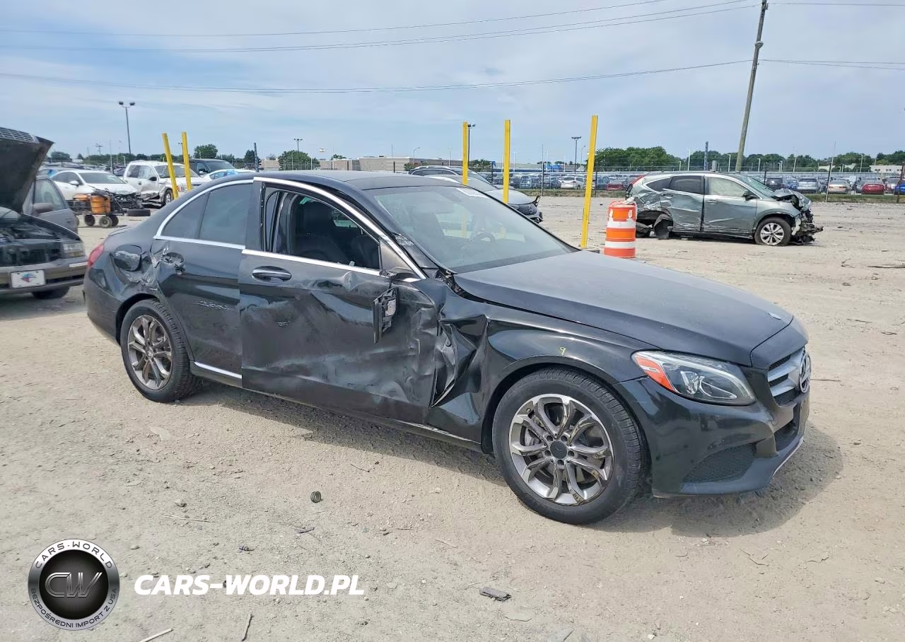 2016 Mercedes-Benz C 300 4Matic VIN:55SWF4KB3GU103292 - 4