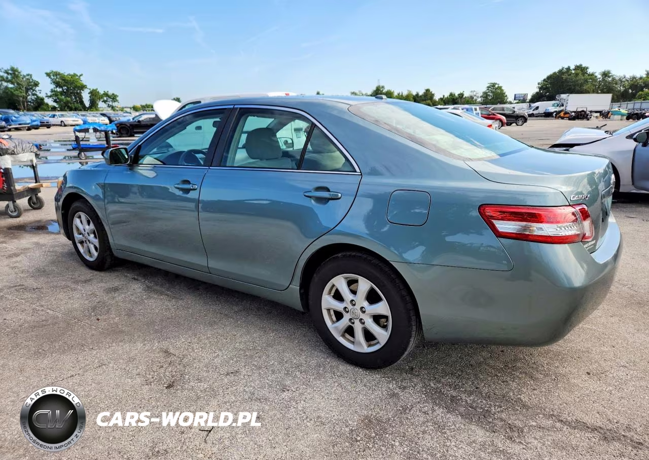 2010 Toyota Camry Le VIN:4T1BF3EK8AU571101 - 2