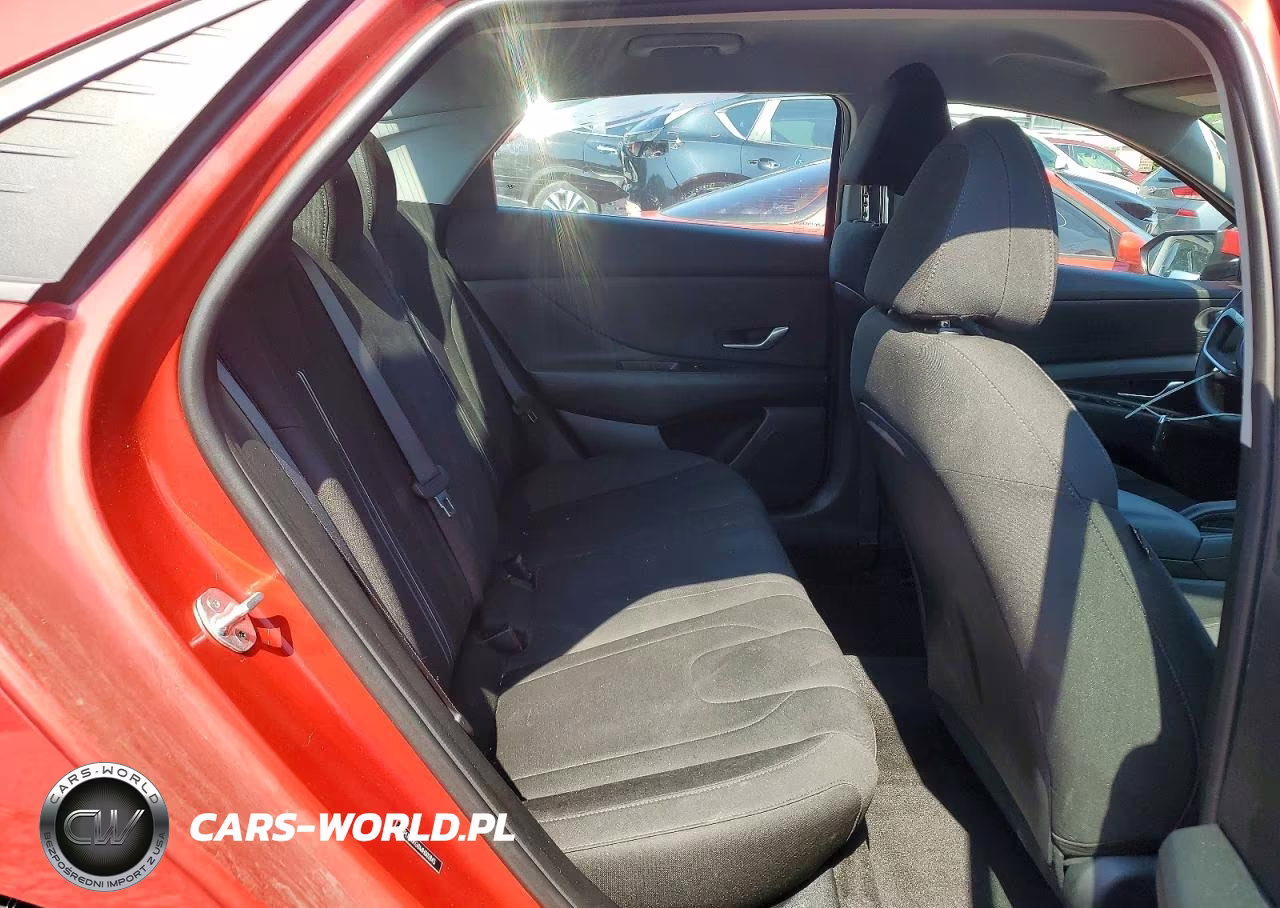 2021 Hyundai Elantra Sel VIN:5NPLM4AG0MH002845 - 10