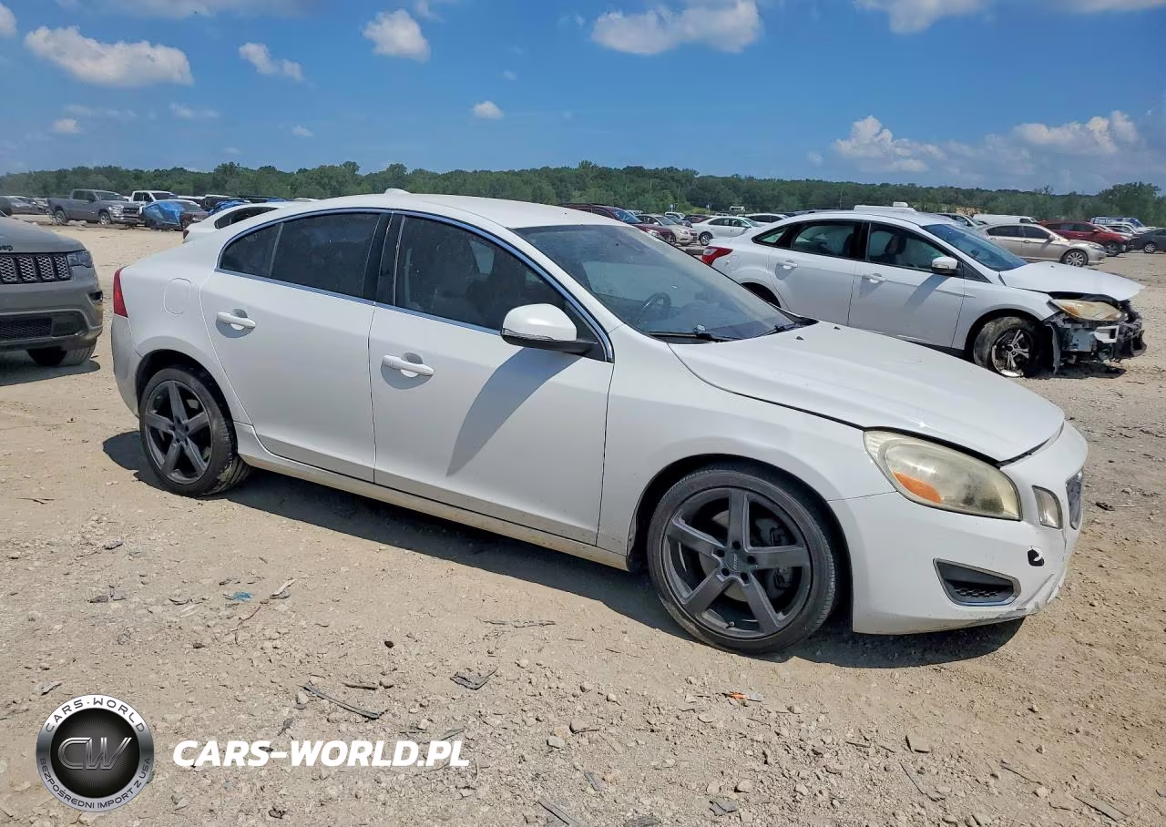 2011 Volvo S60 T6 VIN:YV1902FH2B2015147 - 4