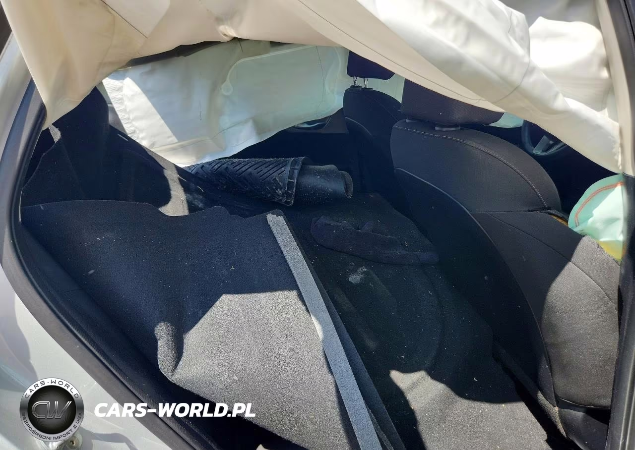 2019 Kia Forte Lxs VIN:3KPF24AD2KE007233 - 10