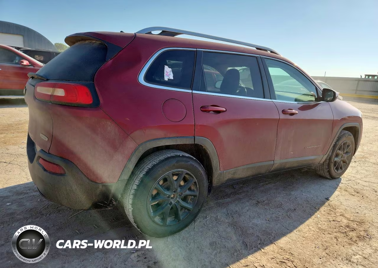 2015 Jeep Cherokee Latitude VIN:1C4PJMCB3FW691918 - 3