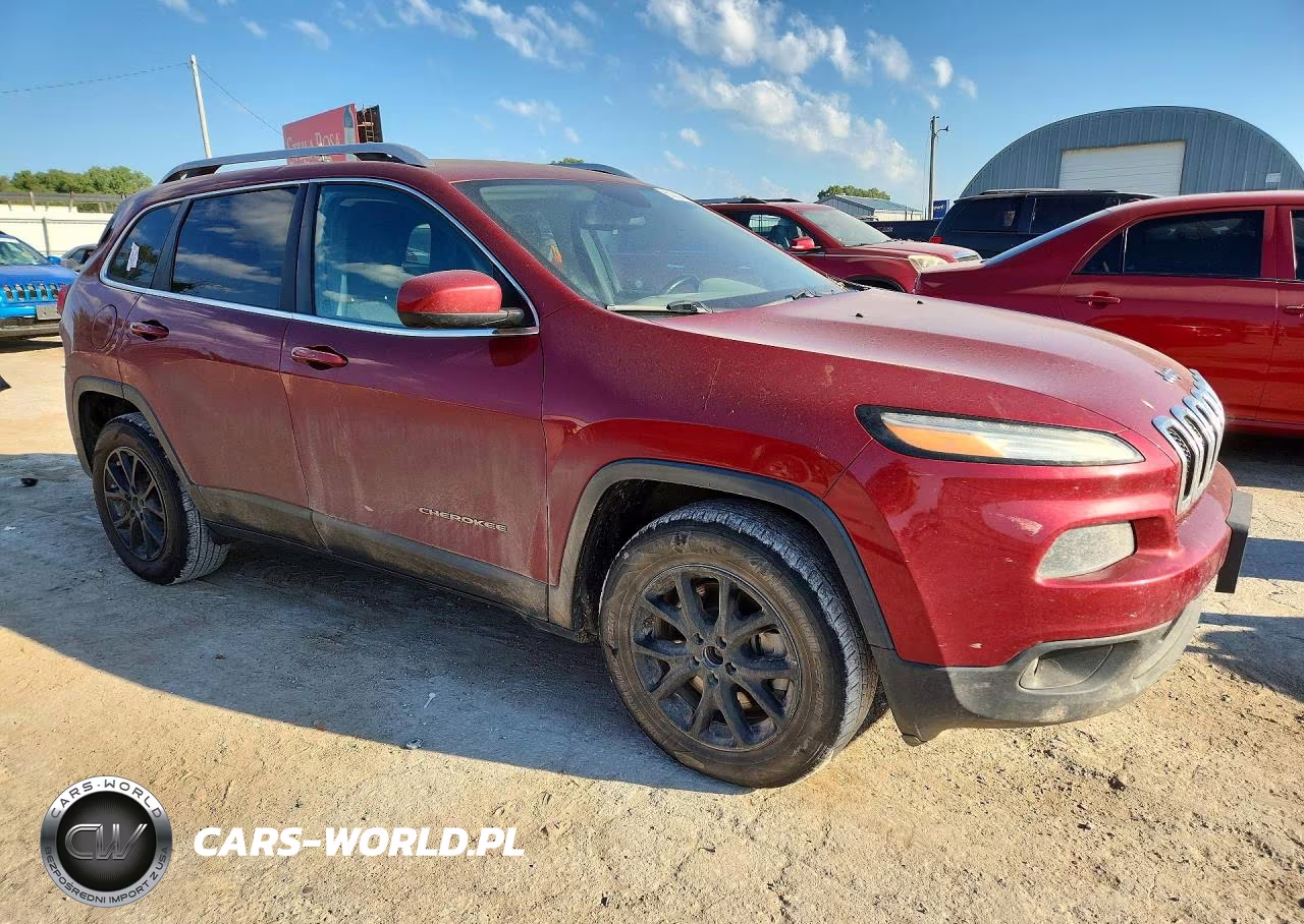 2015 Jeep Cherokee Latitude VIN:1C4PJMCB3FW691918 - 4