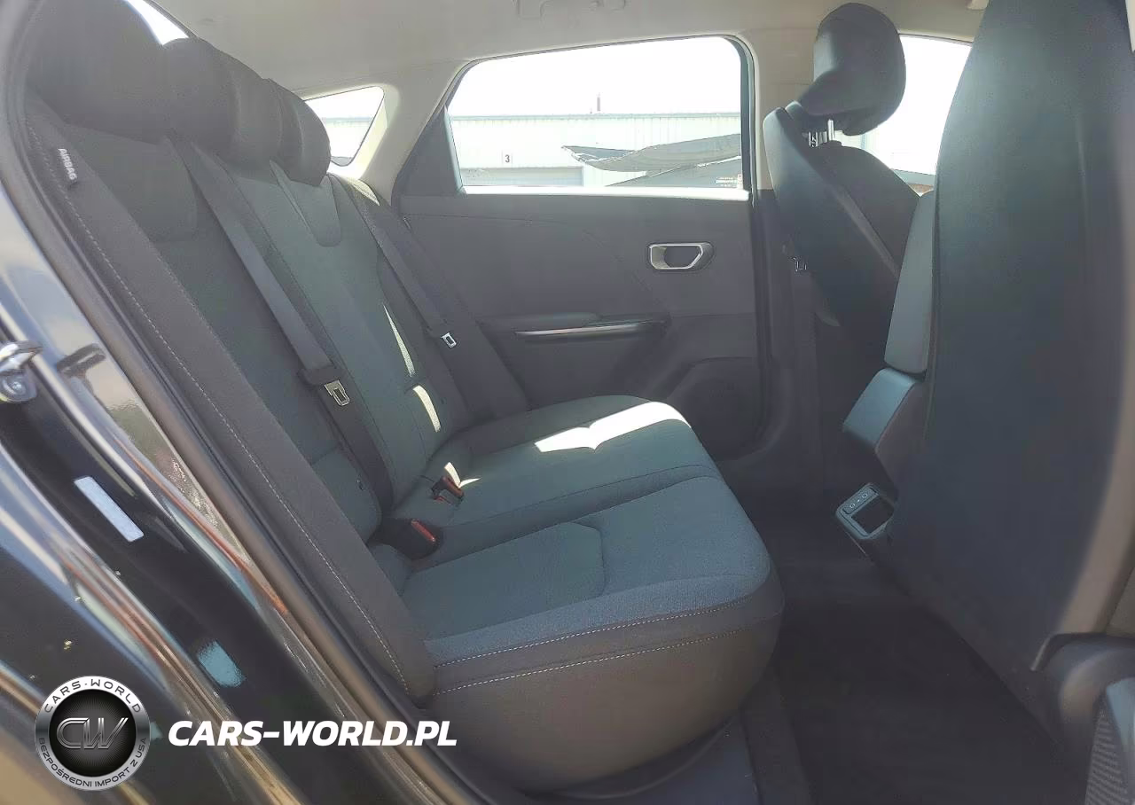 2025 Kia K4 Lx VIN:3KPFT4DE6SE175071 - 10