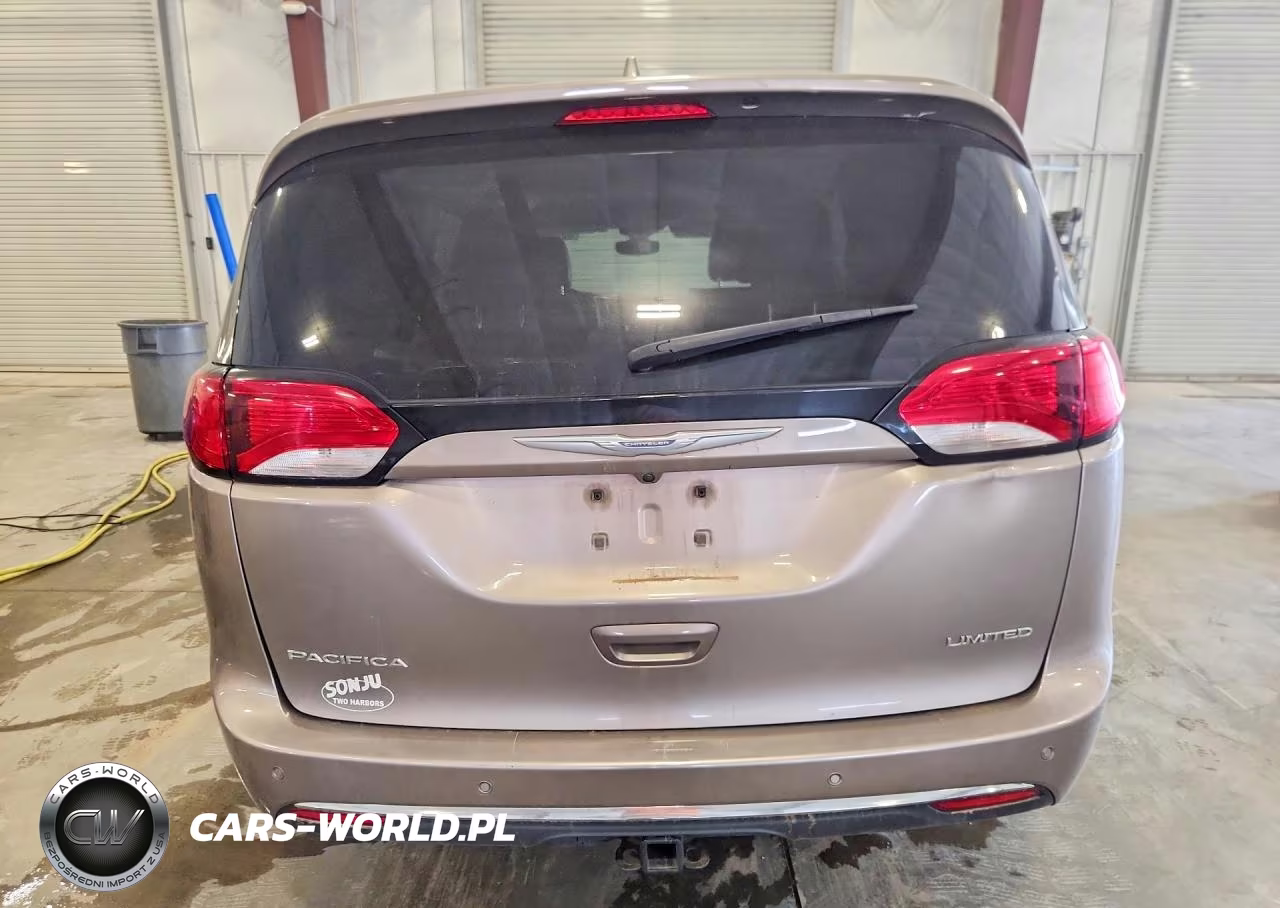 2017 Chrysler Pacifica Limited VIN:2C4RC1GG7HR796691 - 6