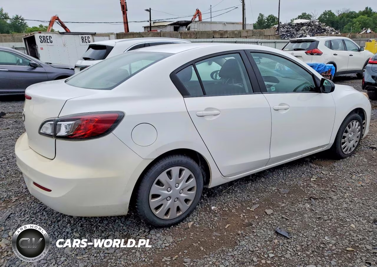 2012 Mazda Mazda 3 VIN:JM1BL1UG2C1520311 - 3