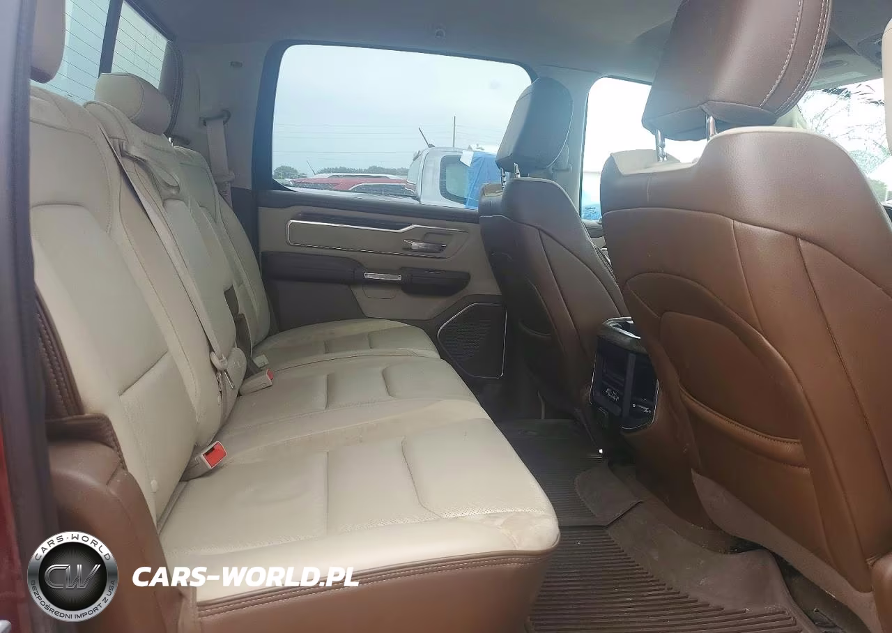 2019 Ram 1500 Laramie VIN:1C6SRFJT9KN718881 - 10