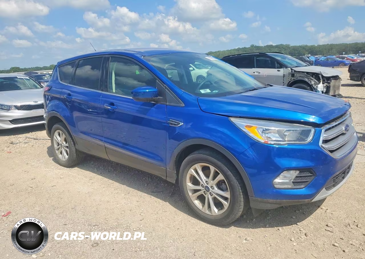 2017 Ford Escape Se VIN:1FMCU0GDXHUC23429 - 4