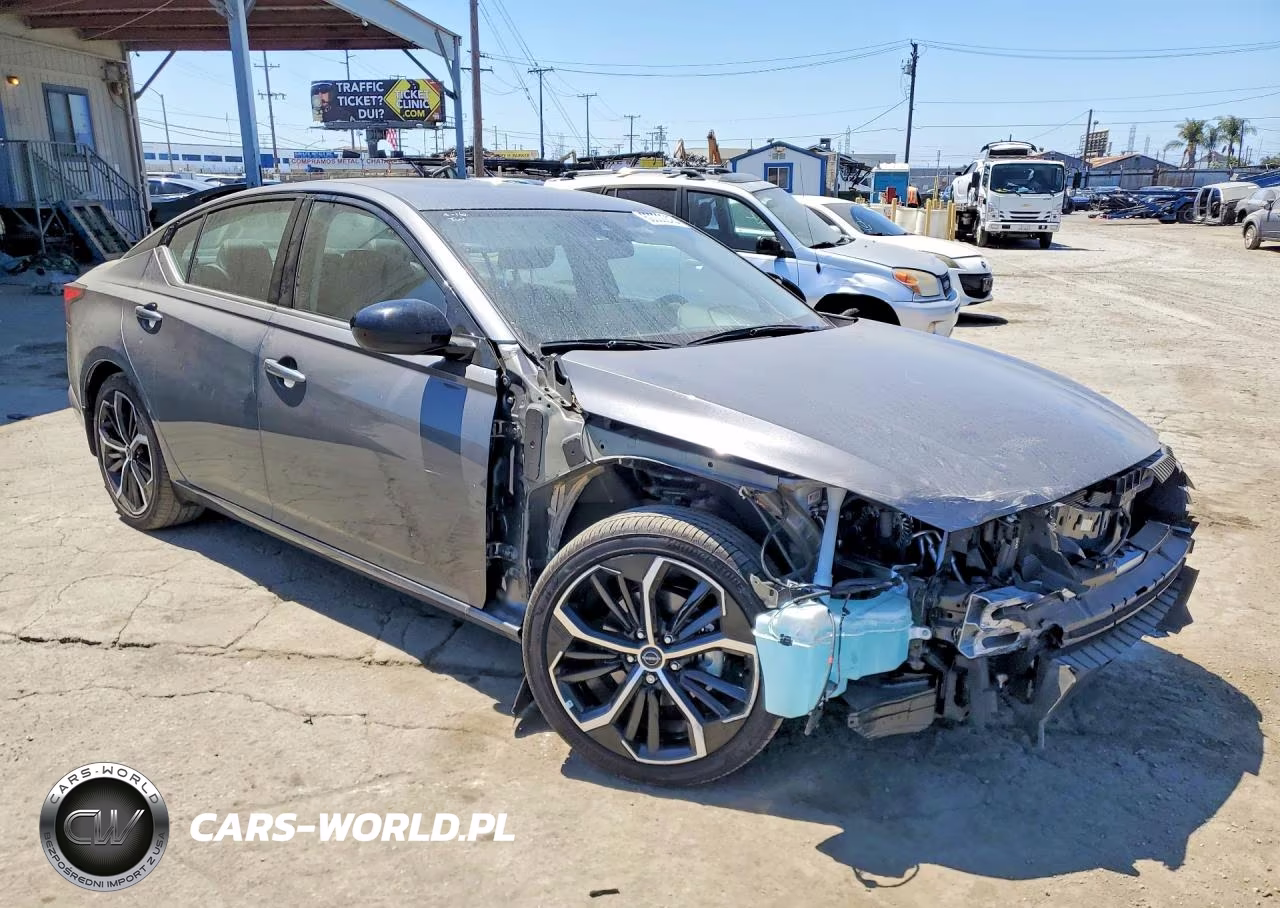 2025 Nissan Altima Sr VIN:1N4BL4CV6SN425541 - 4