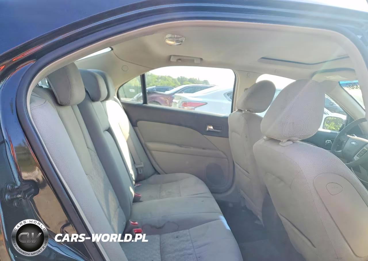 2010 Ford Fusion Se VIN:3FAHP0HA5AR315489 - 10