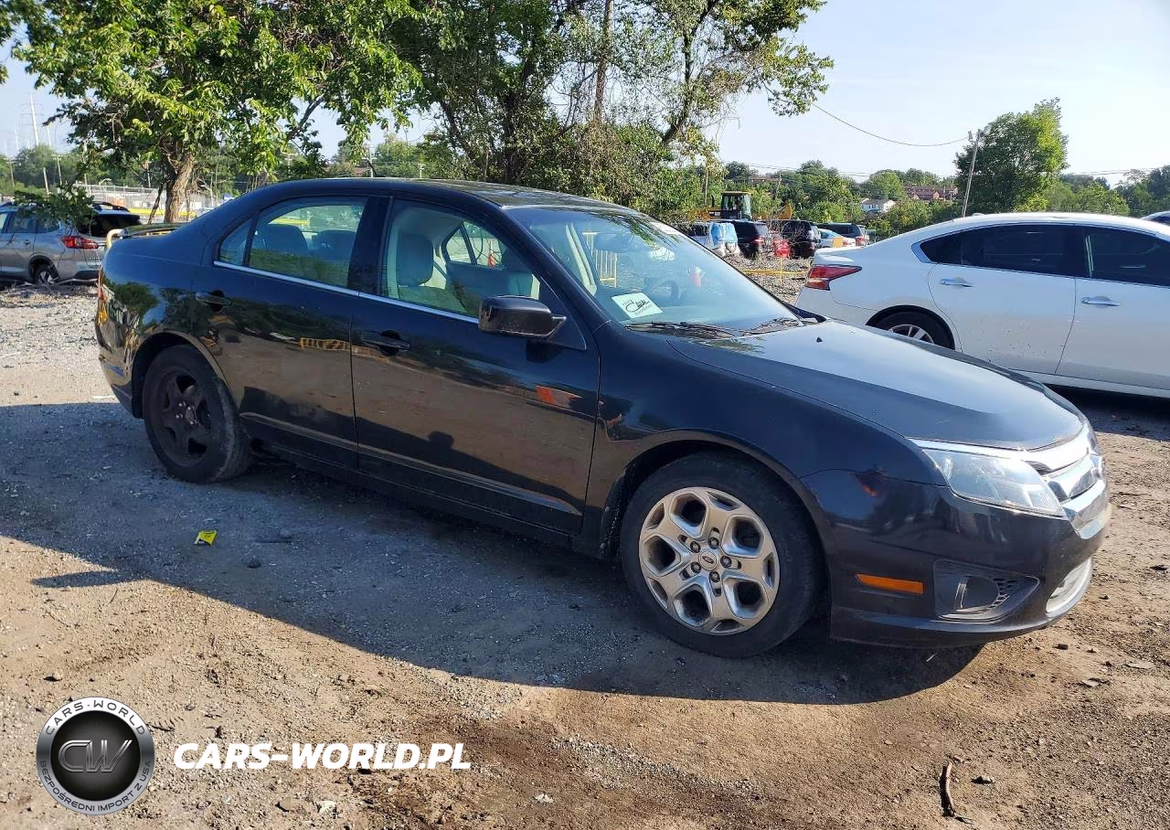 2010 Ford Fusion Se VIN:3FAHP0HA5AR315489 - 4