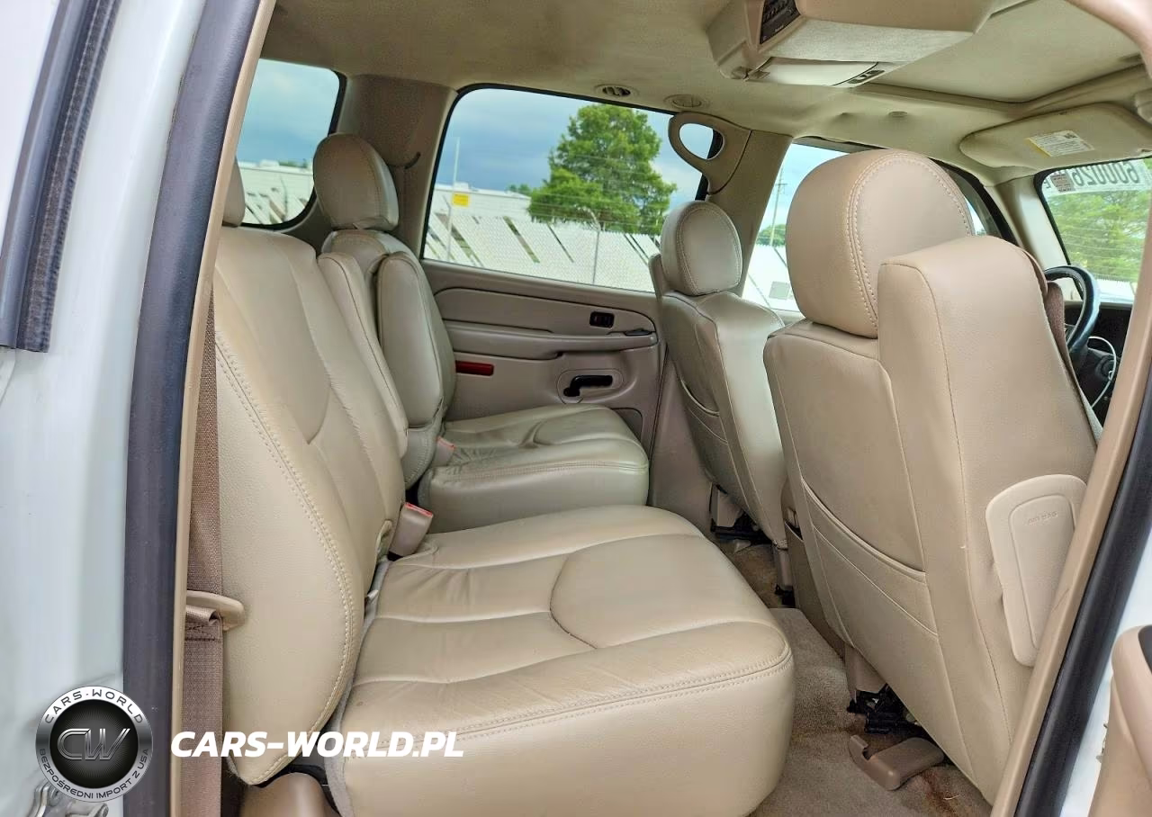 2006 Chevrolet Suburban C1500 VIN:1GNEC16Z06J167350 - 11