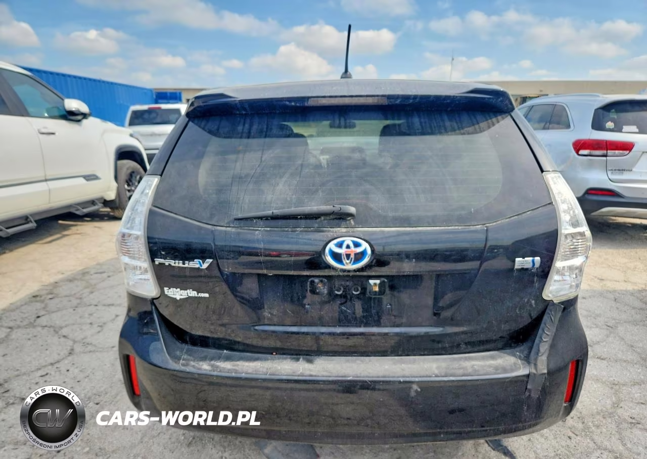 2013 Toyota Prius V Two VIN:JTDZN3EU8D3288490 - 6
