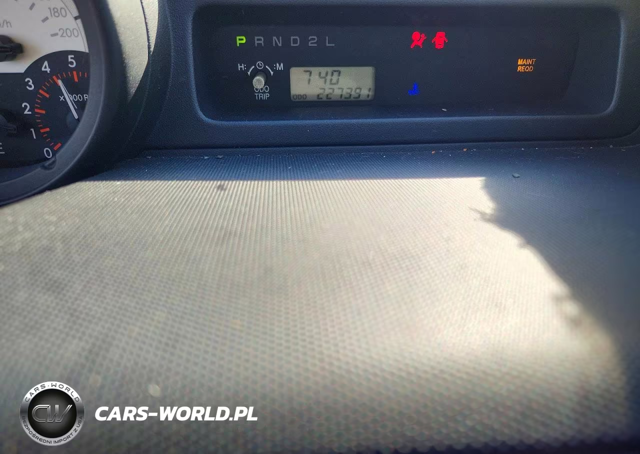 2005 Toyota Scion Xb VIN:JTLKT324850183550 - 9