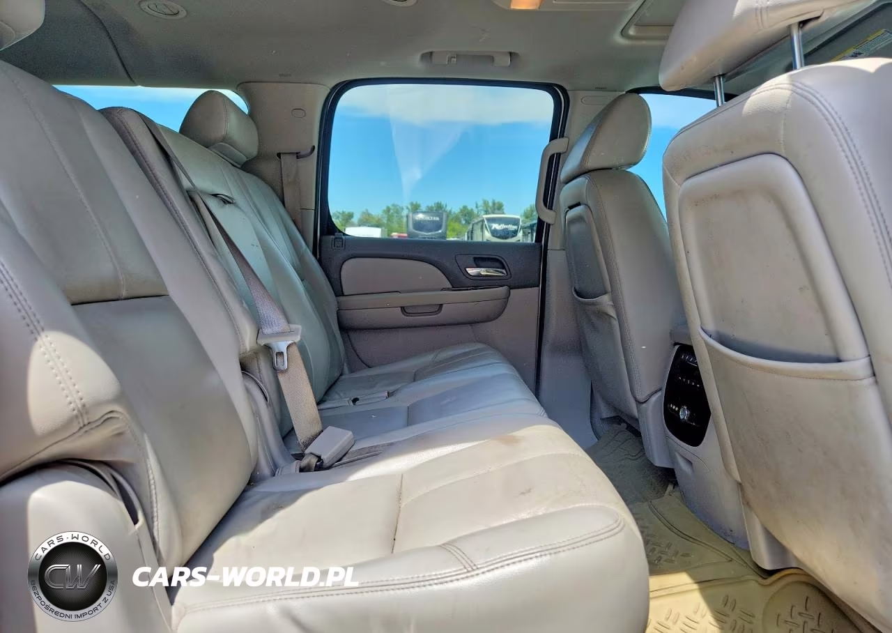 2007 Chevrolet Suburban K1500 VIN:1GNFK16367J236045 - 11