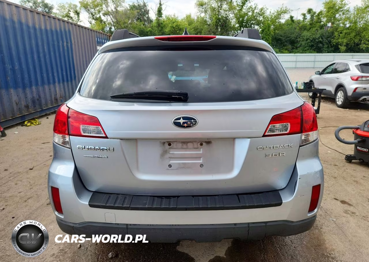 2014 Subaru Outback 3.6R Limited VIN:4S4BRDKC0E2204608 - 6